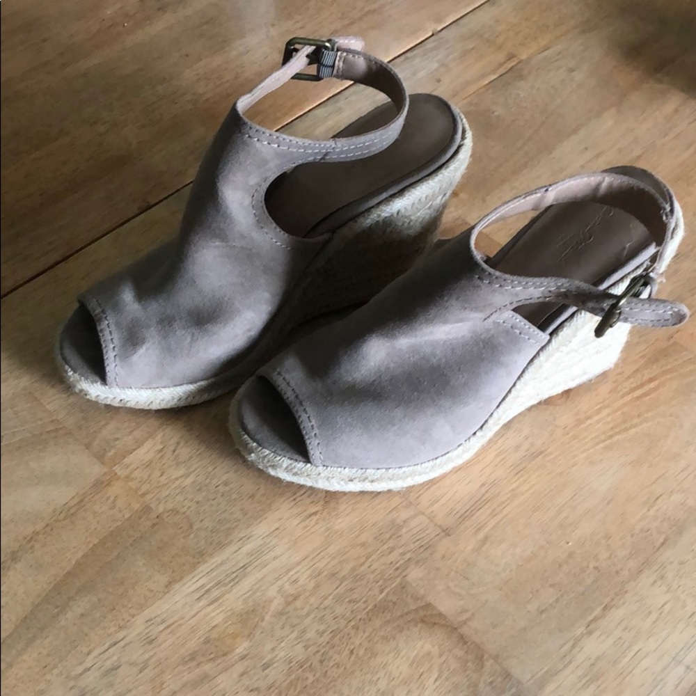 Universal thread heels - Picture 2 of 2
